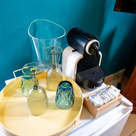 La Lamia Sotto Il Gelso *